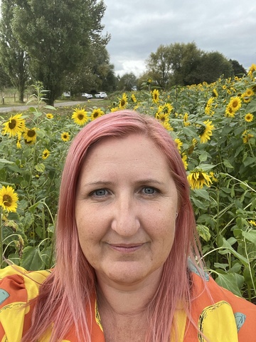 Psychotherapist/Counsellor - Kingsteignton - Lindsay Psychotherapist/Counsellor - Kingsteignton - Lindsay