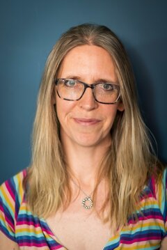 Counsellor - UK - Zoe Counsellor - UK - Zoe